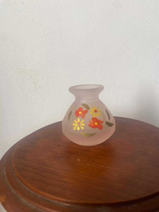 Coisas antigas,quadros cadieiros e vasos/3