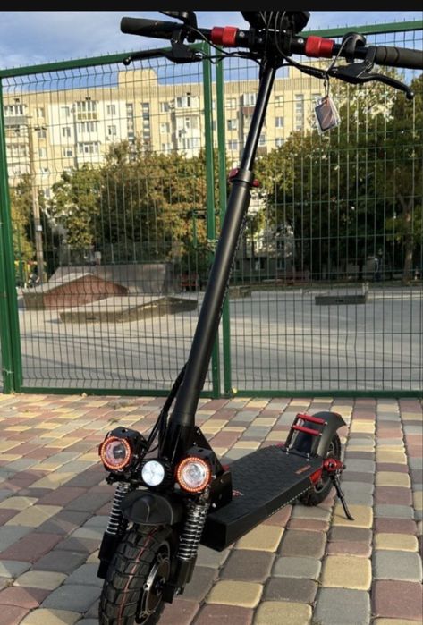 Электро самокат Нужна замена дисплея его нет !!!