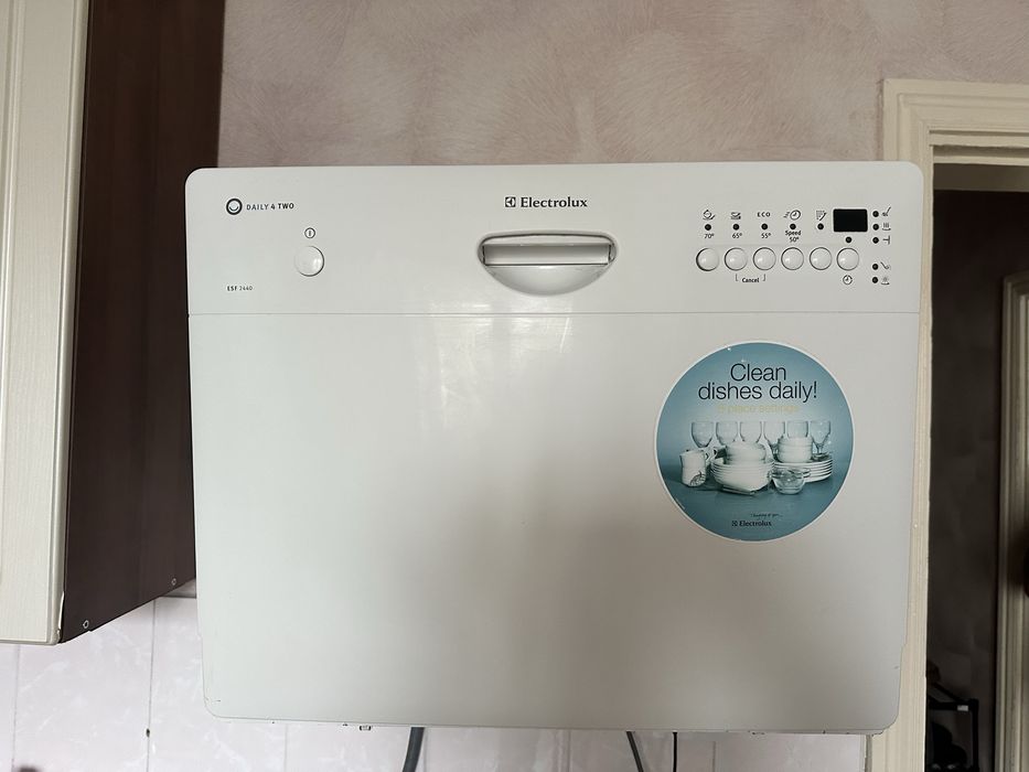 Посудомийка Electrolux