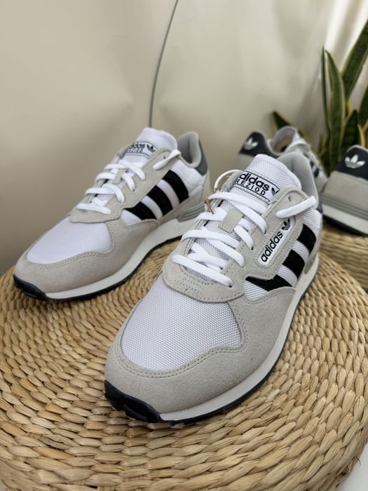 Снікерси Adidas Treziod 2.0 IH3801: 2 800 грн. - Кроссовки для