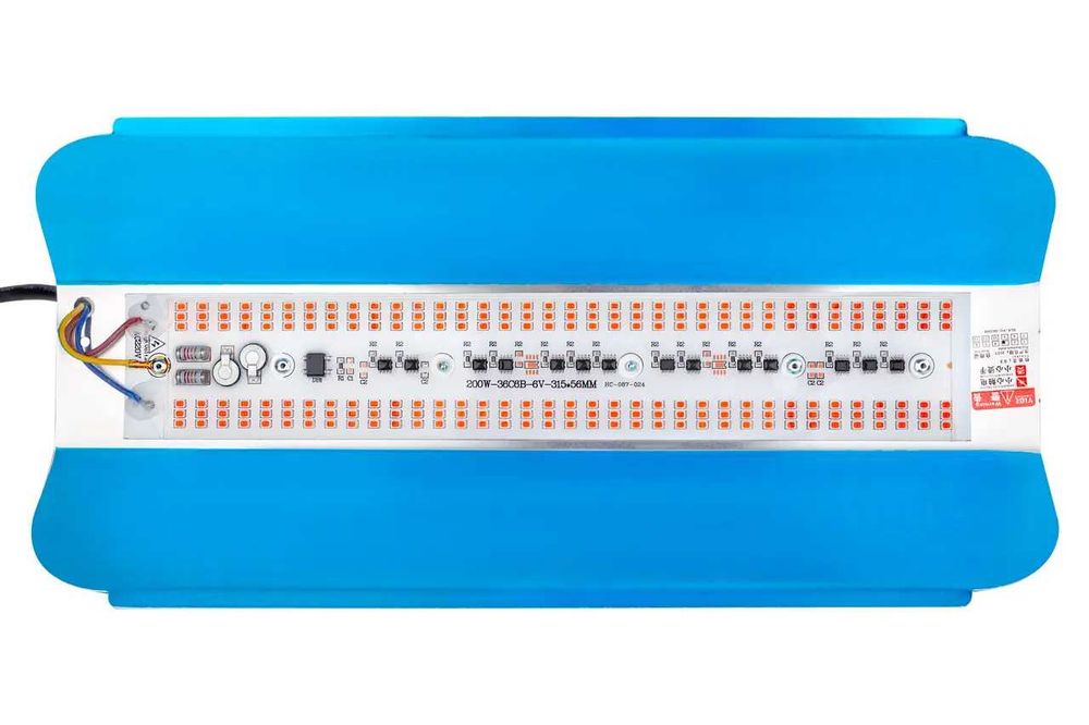 LED фітопрожектори для рослин
