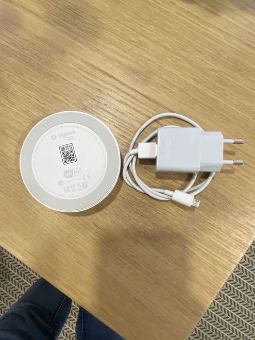 Xiaomi Mi Smart Home Hub Zigbee + Wi-Fi (Gateway)