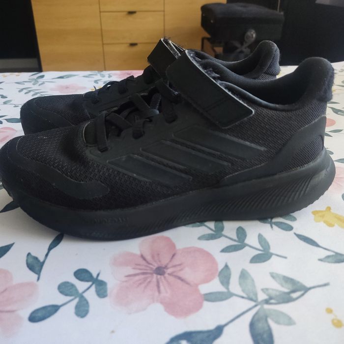 Adidasy buty sportowe siateczkowe Adidas rozm. 35