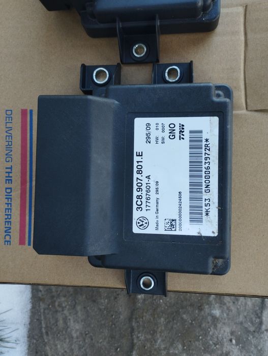Модуль управления ручника Passat B6 B7 CC