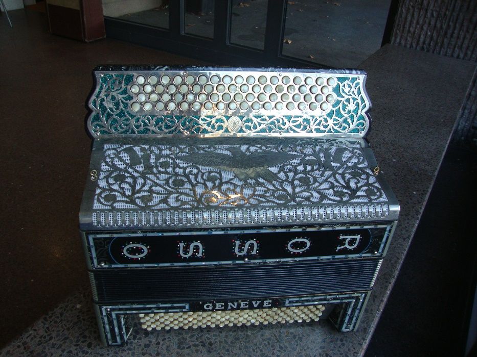 Acordeao Rosso Geneve 120 Baixos 4 Voz Voz, N. 43