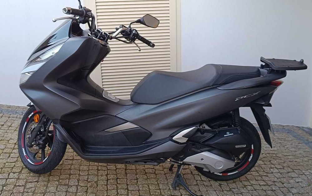 Mota PCX 125 - 2.000,00€