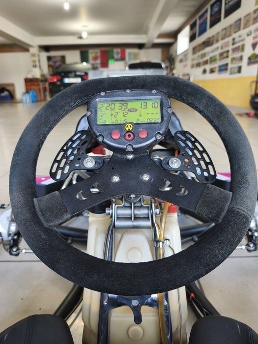 Kart Rotax DD 2 com reboque.
