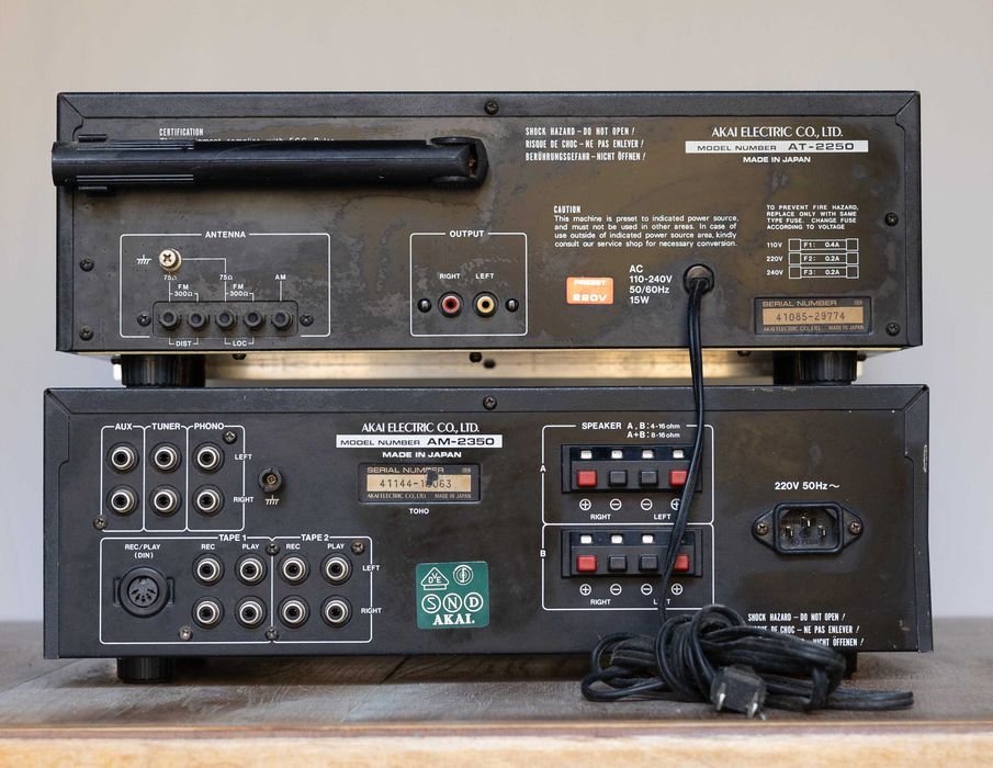 Amplificador e Tuner AKAI