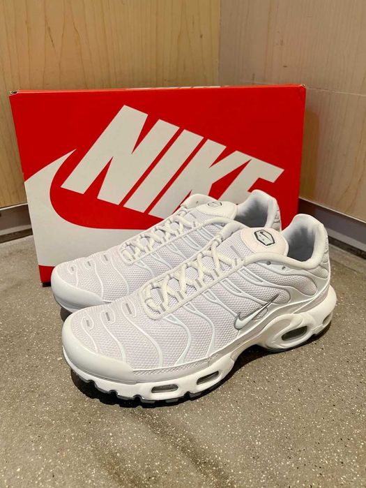 Air Max TN Plus White R.40