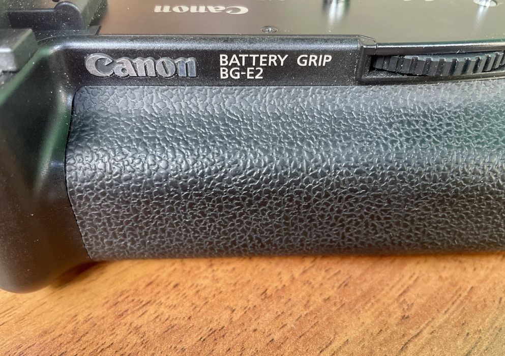 Canon BG-E2 для 30D40D50D