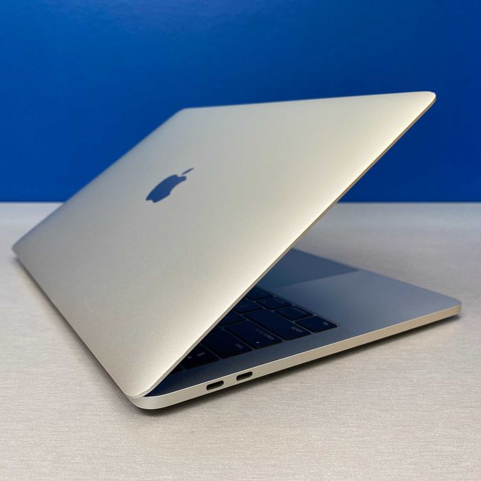 Apple MacBook Pro 13" Touch Bar - A1706 - Mid 2017 (i5/16GB/256GB SSD)