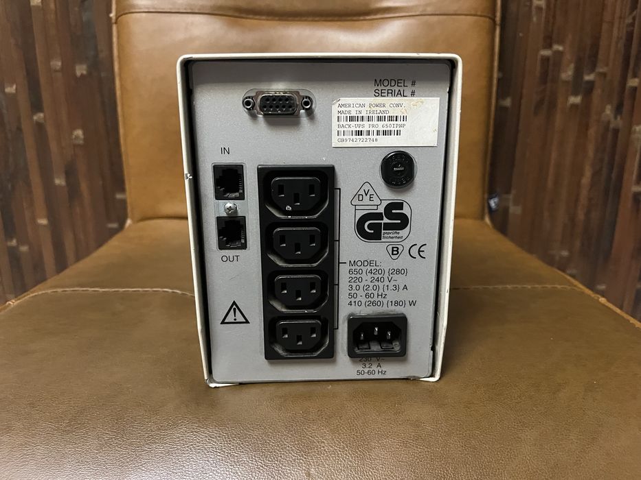 Джерело безперебійного живлення БЕЗ акумулятора APC Back-UPS Pro 650