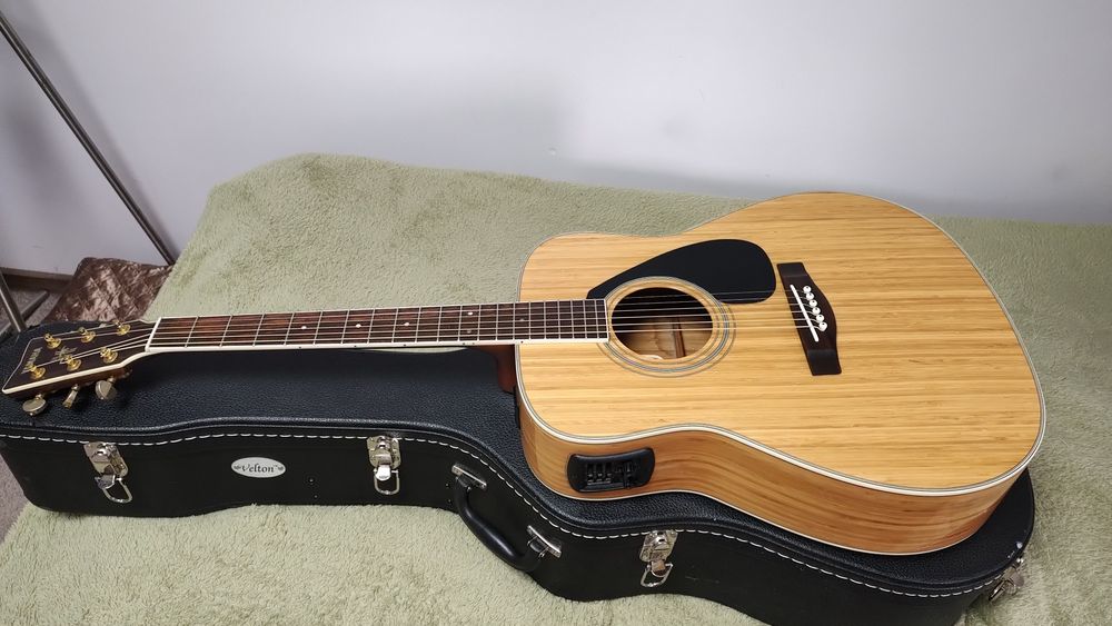 Yamaha FGX-B1N gitara elektroakustyczna Bamboo CASE  piękny instrument