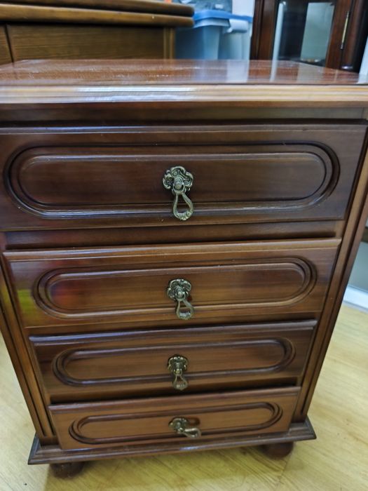 Mesa de cabeceira