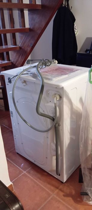 Máquina Lavar Roupa com avaria