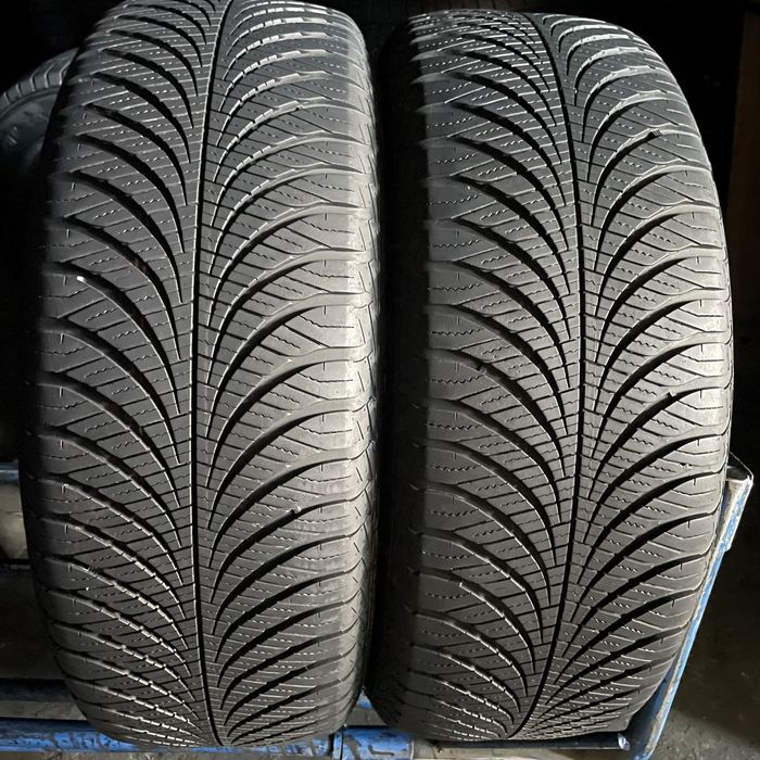Шини 235/60/18 - 2шт Goodyear Vector4Seasons Gen-2