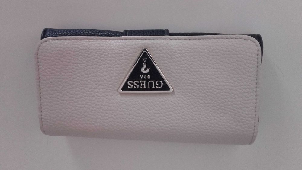Porta-moedas Guess