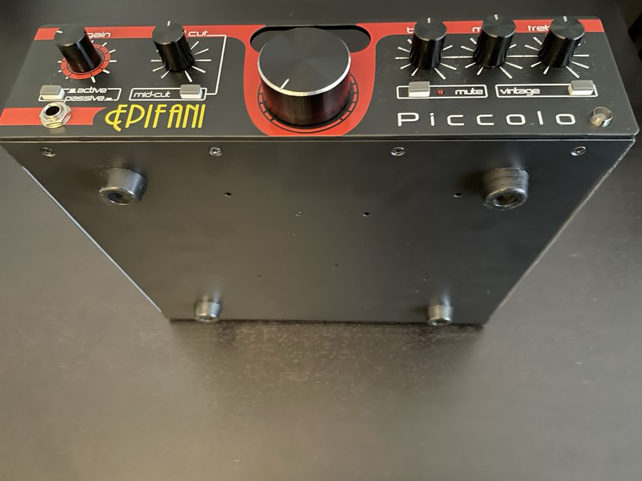 Amplificador Epifani Piccolo para baixo