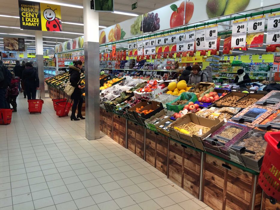 lokal handlowy/ usługowy przy Biedronce