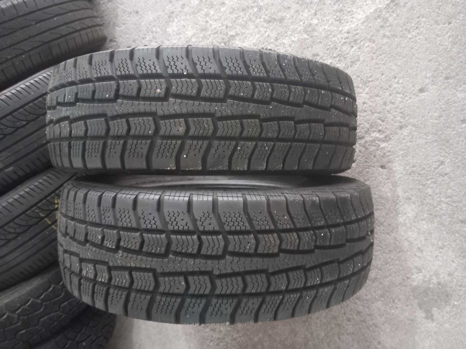 2 pneus 225/65R17 4x4 Cooper como Novos