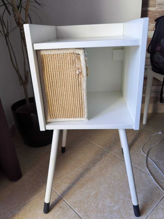 Móvel para Gato IKEA – Mesa com Arranhador