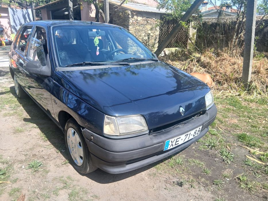 Renault clio 1.1i