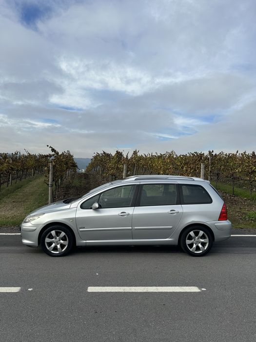 Peugeot 307 SW 1.6HDI NAVTEQ 7 Lugares