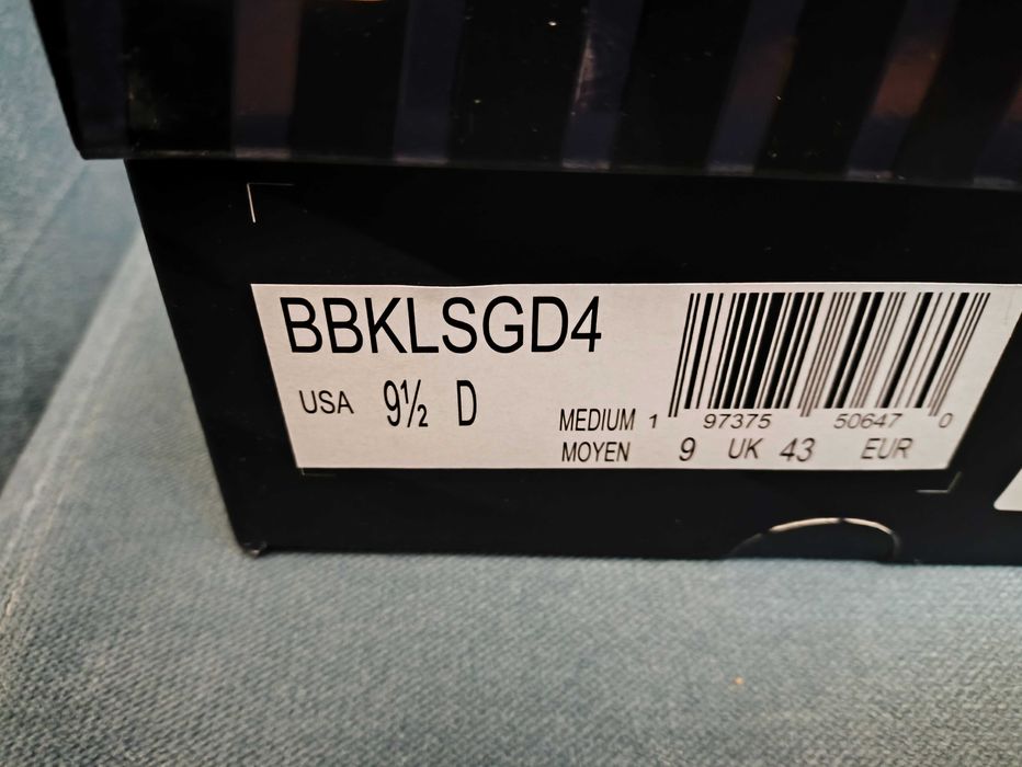 New Balance Kawhi 4 "Dad Shoe" – buty do koszykówki 43 EU / 9,5 US
:
