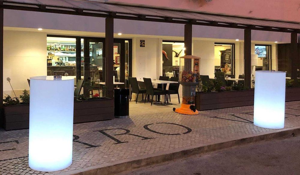 Mobiliario led bares e mesas led