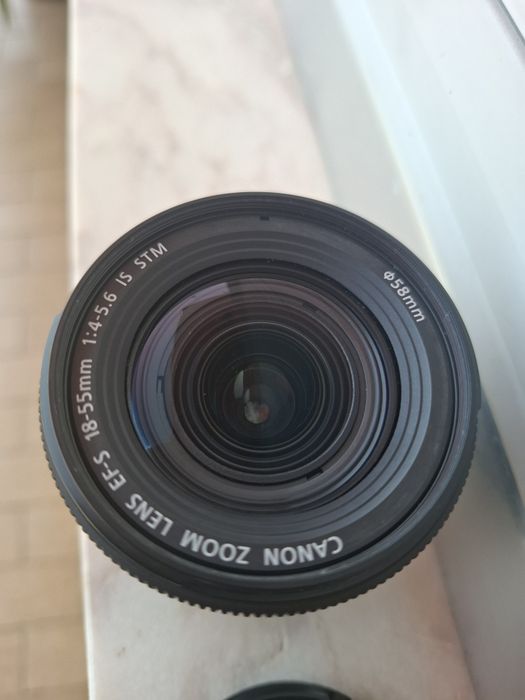 Canon EF-S 18-55mm