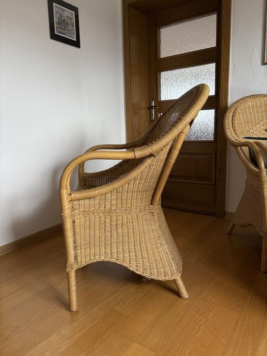 Rattanowy zestaw ogrodowy - 4 krzesła + stół