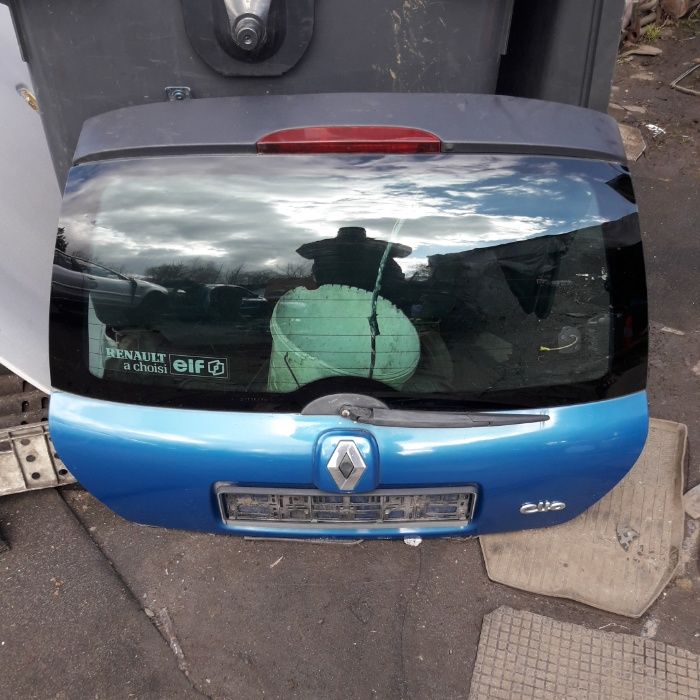 Clio 2FL klapa tył