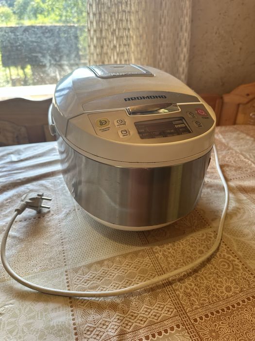 Мультиварка Redmond RMC-M4500, 5л