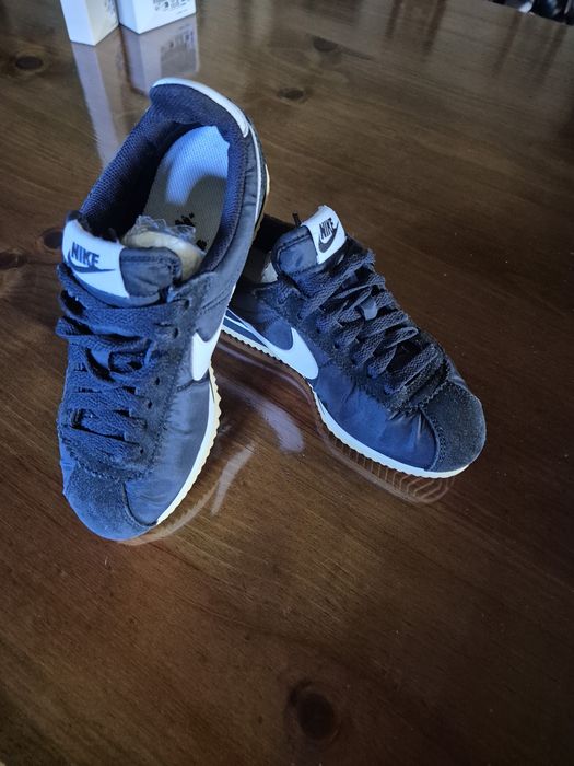 NIKE usadas mas é bom estado N.36/4