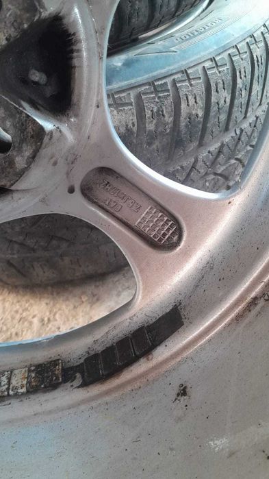 з шкода октавія  привезені з Європи  розболтовка  5 100  r17