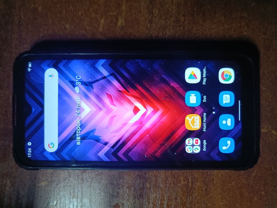 Продам противоударный защищенный смартфон iHunt Cyber Wolf 5G