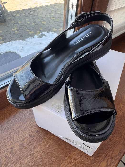 Босоніжки vitto rossi 36 р