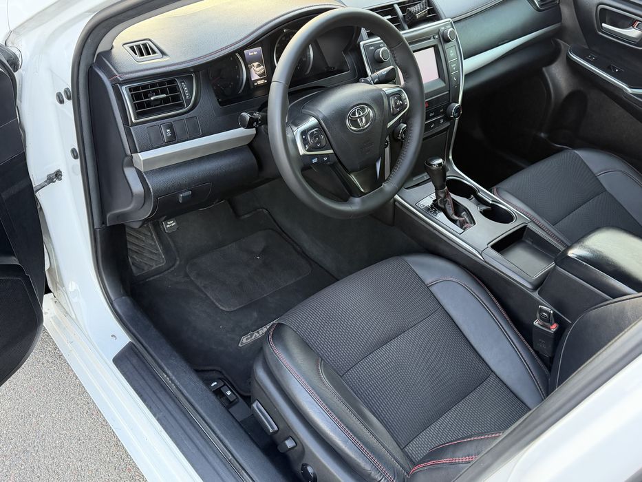 Toyota Camry 2017