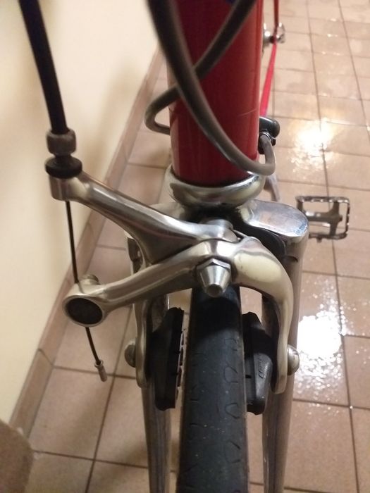 Peugeot rower szosowy z prosta kierownica.