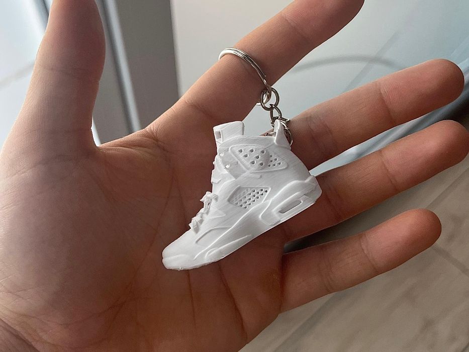 Брелок на ваш смак Кросівок. 3д друк 1,09 грн за грам