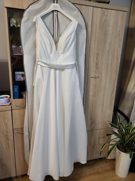 Suknia ślubna, klasyczna