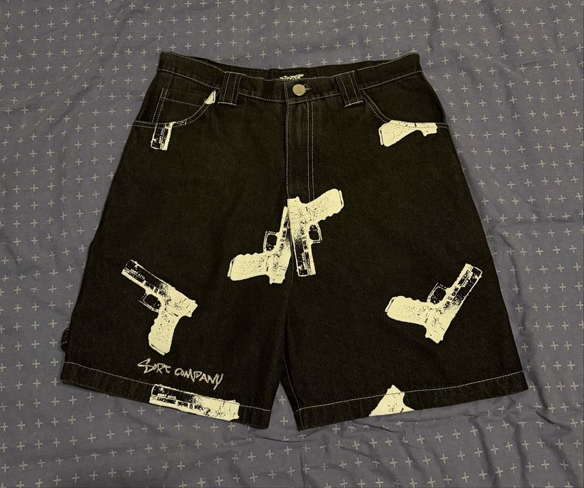 Продам шорти Sort Company чорні в розмірі S в ідеальному стані!