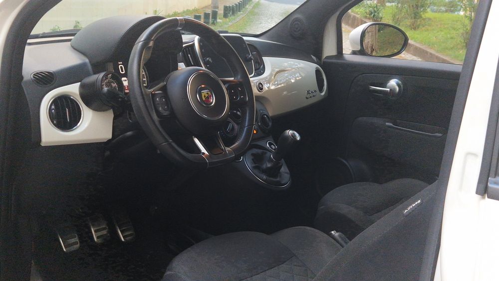Abarth 595 1.4 T-Jet *DESDE 288€ MÊS*