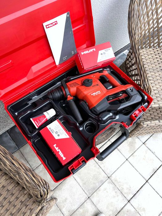 HILTI TE 30-22 nuron ,plus Dwa aku ,NOWA