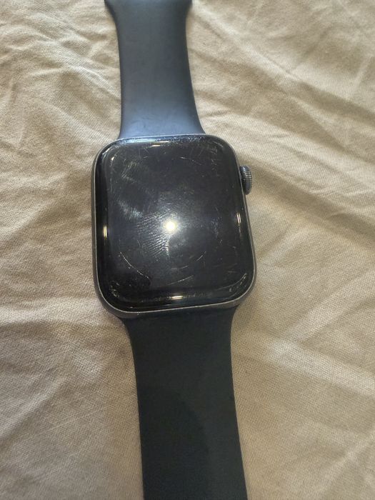 Zegarek apple watch SE