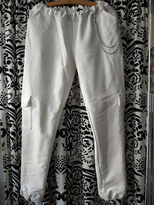 spodnie dresowe bojówki białe r.40