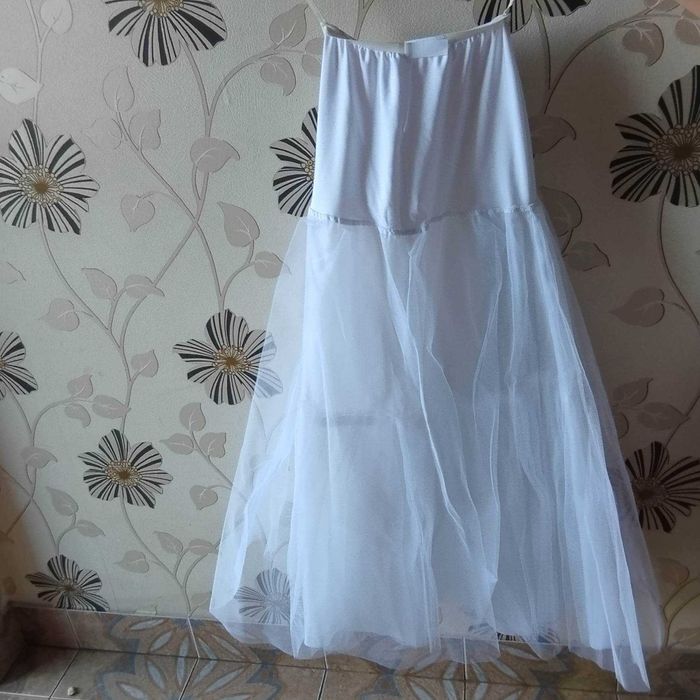 Sprzedam nową suknie ślubną