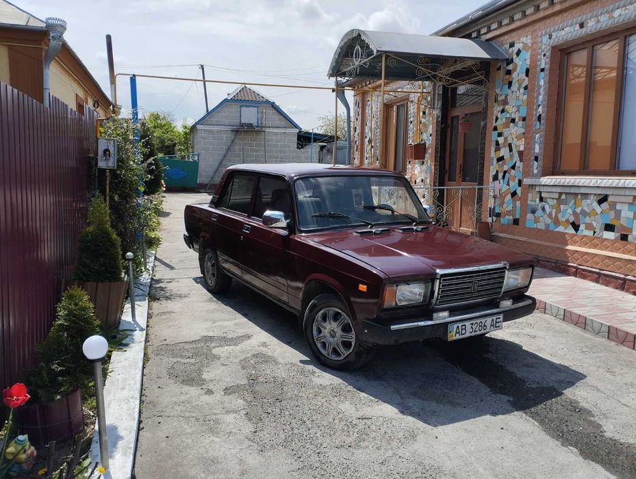 Продам ВАЗ 2107 в середньому стані