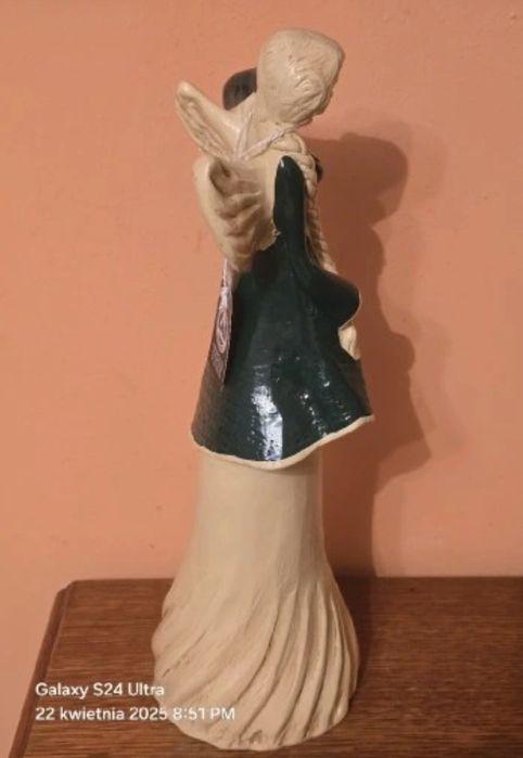 Piękna ceramiczna figurka kolekcjonerska kobiata ANIOŁ hand made.