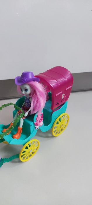 Enchantimals Powóz morskich koników z lalką